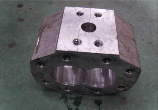 A crack on the gear pump body